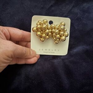 Elegant Gold Cluster Earrings